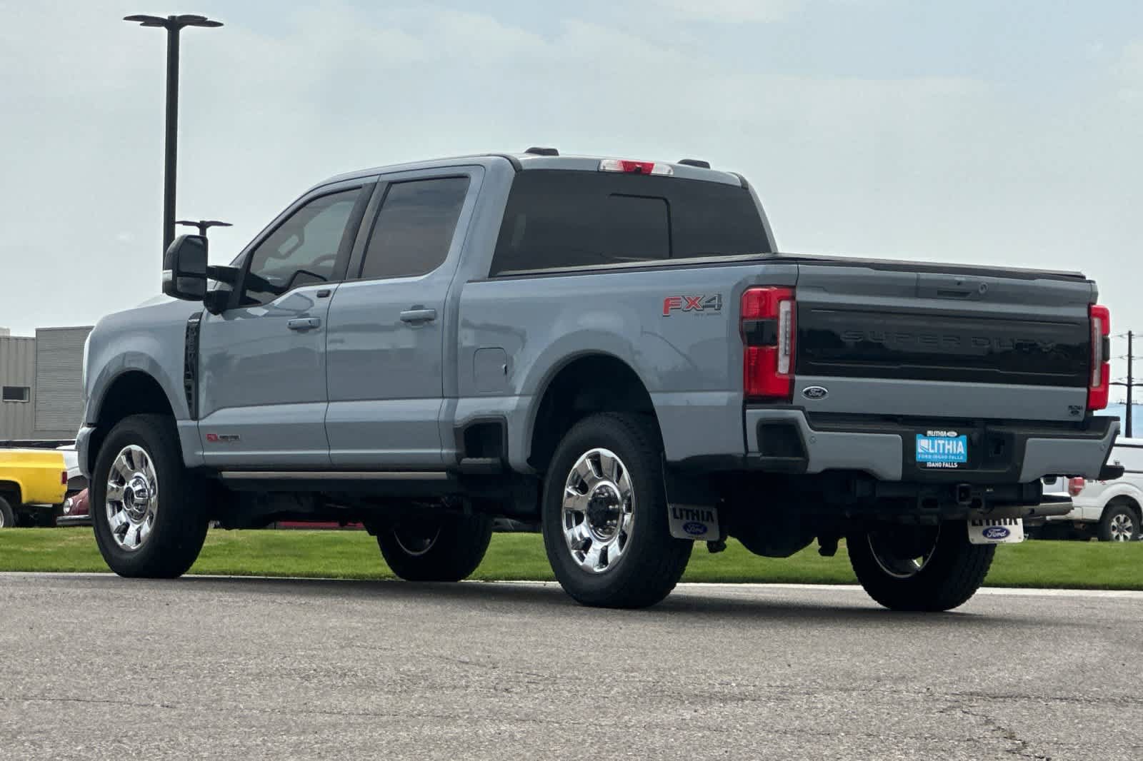 Certified 2025 Ford F350 Platinum AWD/4WD image 6