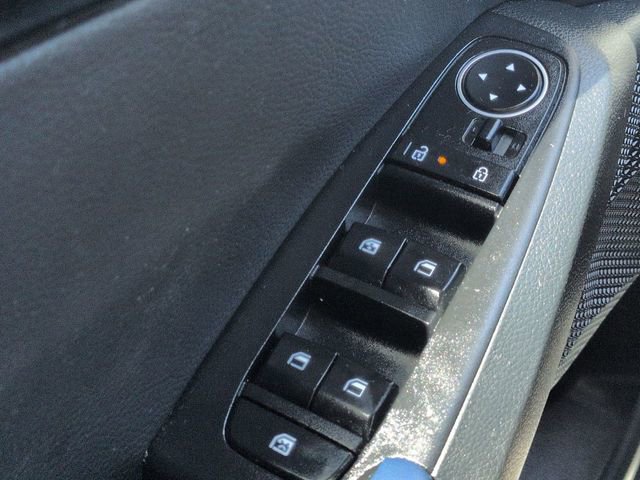 Used 2025 Kia Seltos S AWD/4WD image 23