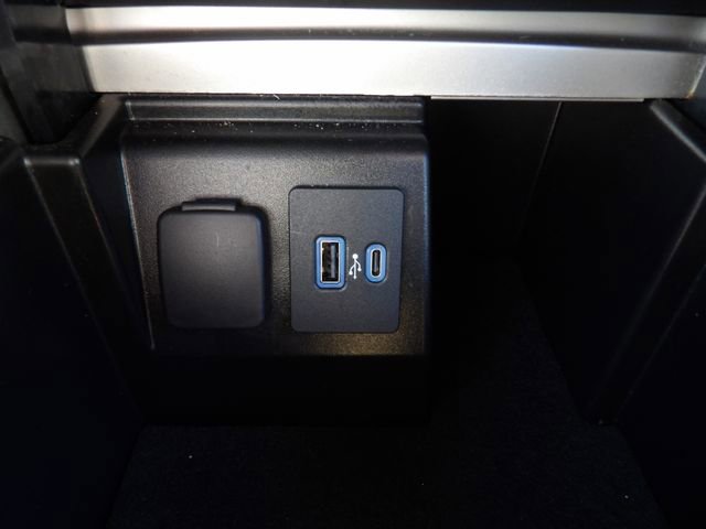 Certified 2022 Ford Explorer Limited w/ Equipment Group 301A RWD image 22