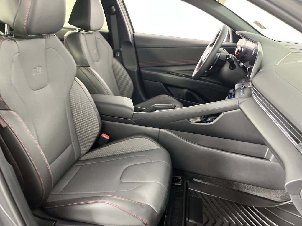 Used 2025 Hyundai Elantra N Line image 32