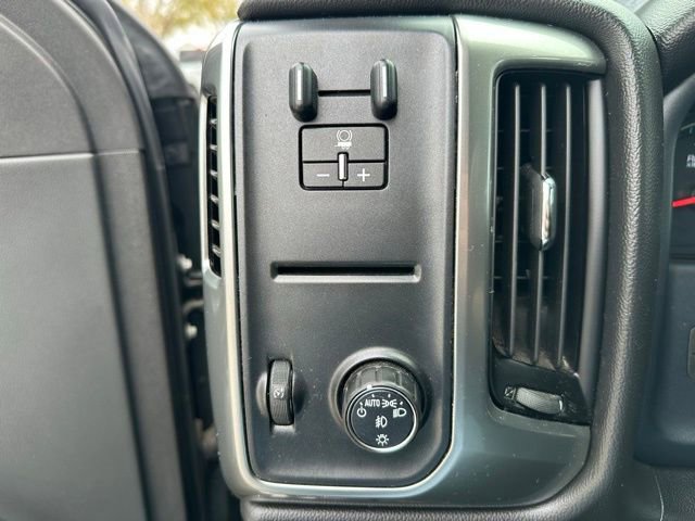 Used 2019 Chevrolet Silverado 1500 LT w/ All Star Edition image 22