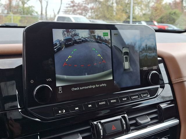 Used 2022 Nissan Pathfinder Platinum w/ Cargo Package image 23