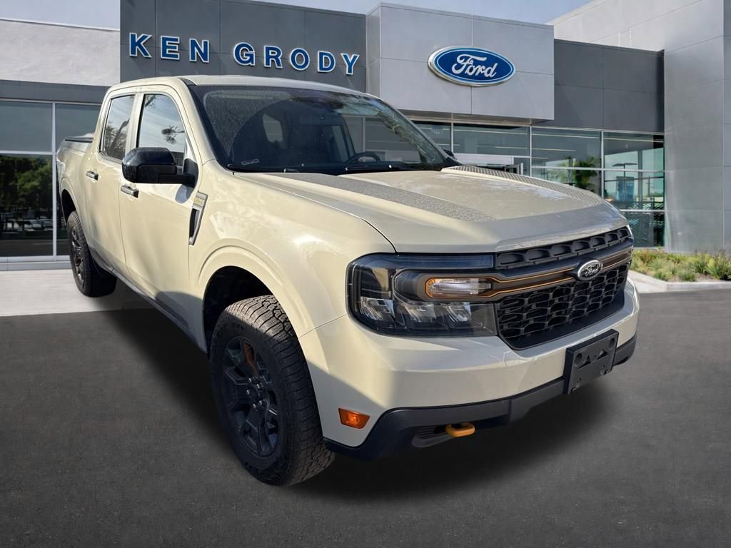 Certified 2024 Ford Maverick Tremor w/ Tremor Off-Road Package image 18