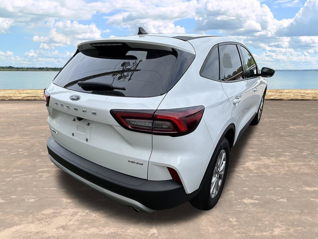 Certified 2025 Ford Escape Active AWD/4WD image 9