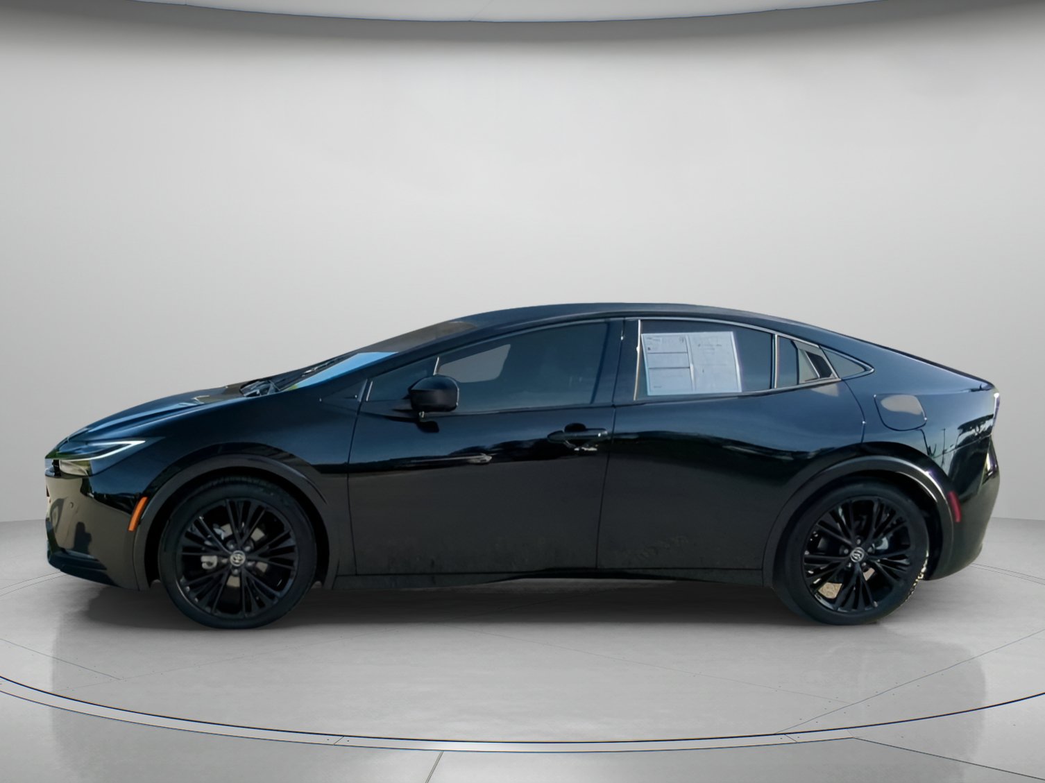 Used 2026 Toyota Prius FWD image 16
