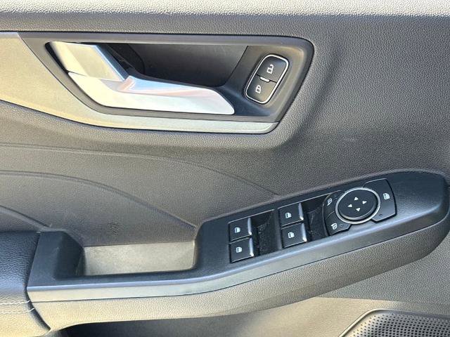Certified 2024 Ford Escape SE image 16
