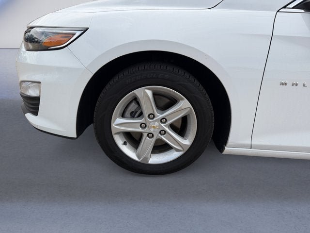 Used 2024 Chevrolet Malibu LT FWD image 14