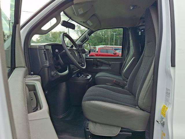 Used 2025 Chevrolet Express 2500 w/ Driver Convenience Package RWD image 13