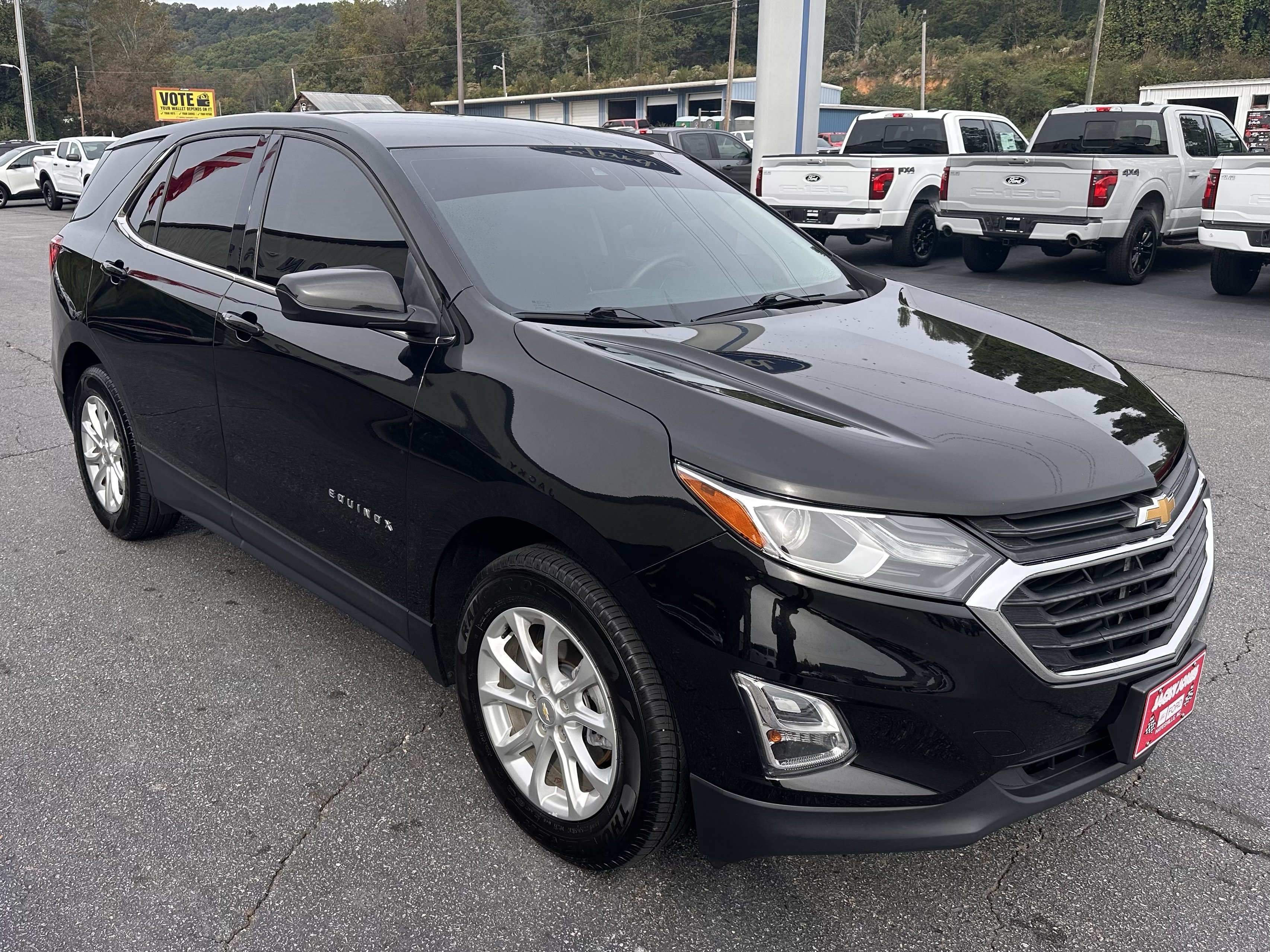 Used 2020 Chevrolet Equinox LT FWD image 4