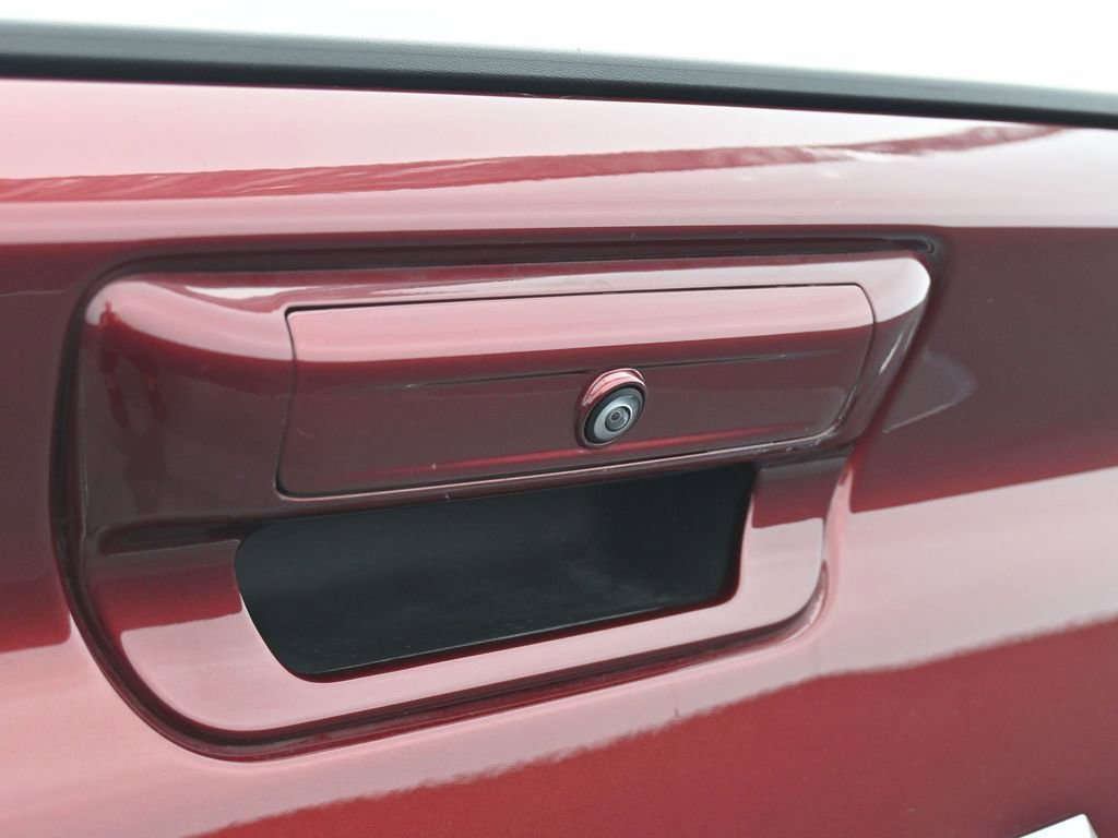 Used 2025 RAM 1500 Laramie AWD/4WD image 34