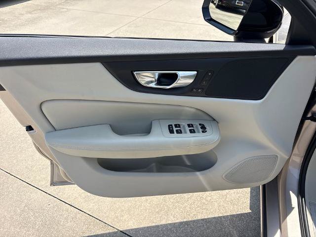 Used 2024 Volvo S60 B5 Plus AWD/4WD image 15