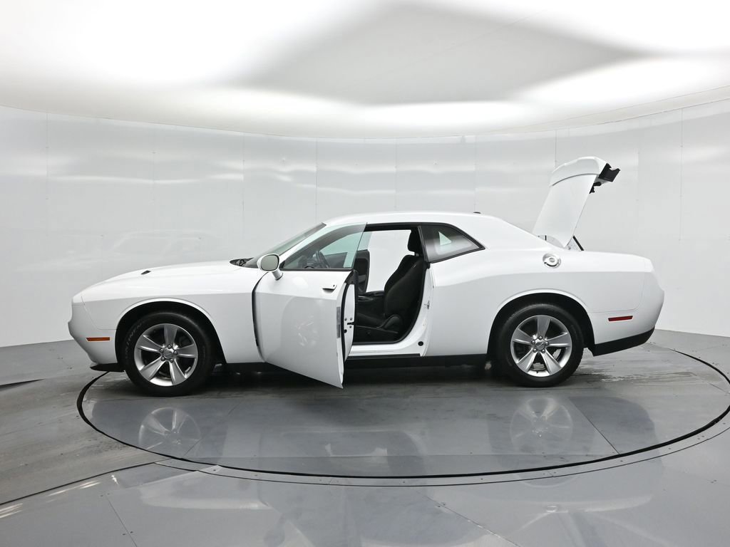 Used 2020 Dodge Challenger SXT image 48
