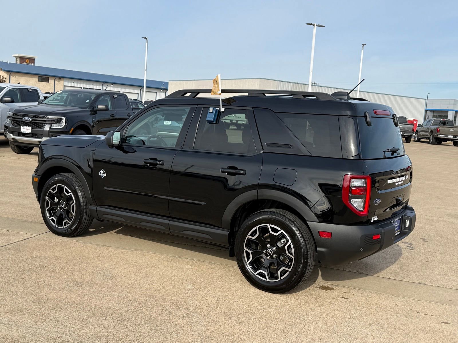 Certified 2025 Ford Bronco Sport Outer Banks w/ Outer Banks Tech Package+ image 3