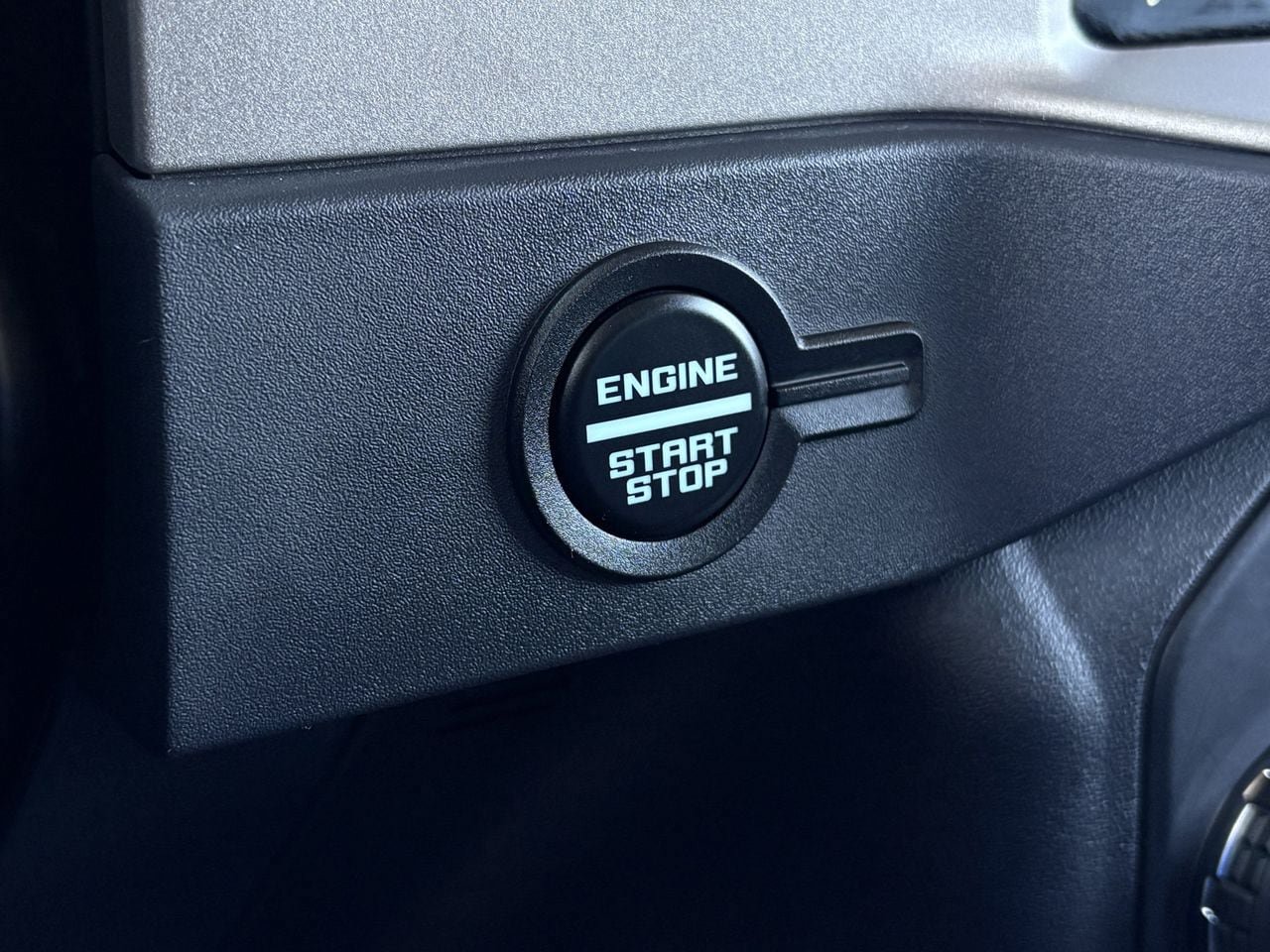Certified 2025 Ford Bronco Outer Banks AWD/4WD image 18