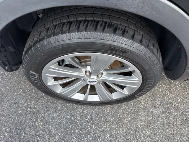 Certified 2018 Ford Explorer Limited w/ Equipment Group 301A AWD/4WD image 18