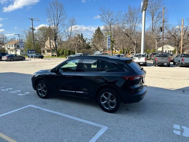 Certified 2023 Ford Escape ST-Line w/ Tech Pack #1 image 9