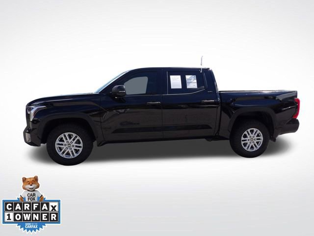 Used 2022 Toyota Tundra SR5 w/ SR5 Convenience Package image 2