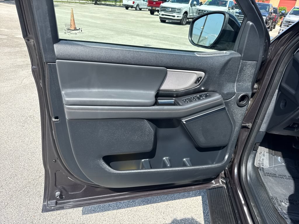 Certified 2025 Ford Expedition Active RWD image 14