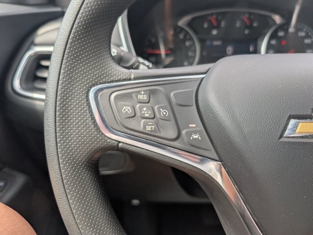 Used 2021 Chevrolet Equinox LT FWD image 19