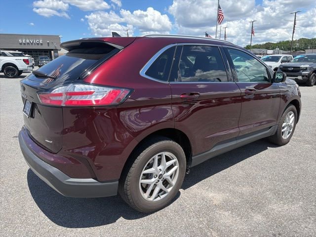 Certified 2024 Ford Edge SEL w/ Convenience Package AWD/4WD image 6