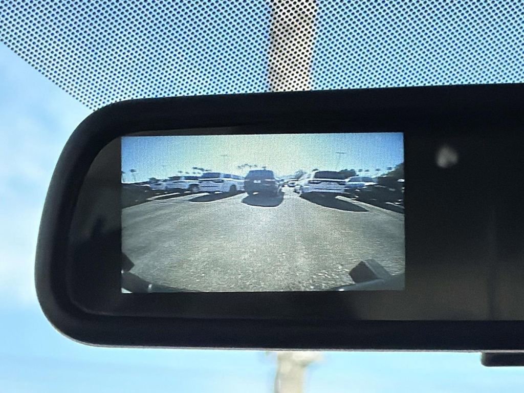 Used 2024 GMC Savana 2500 w/ Driver Convenience Package image 12