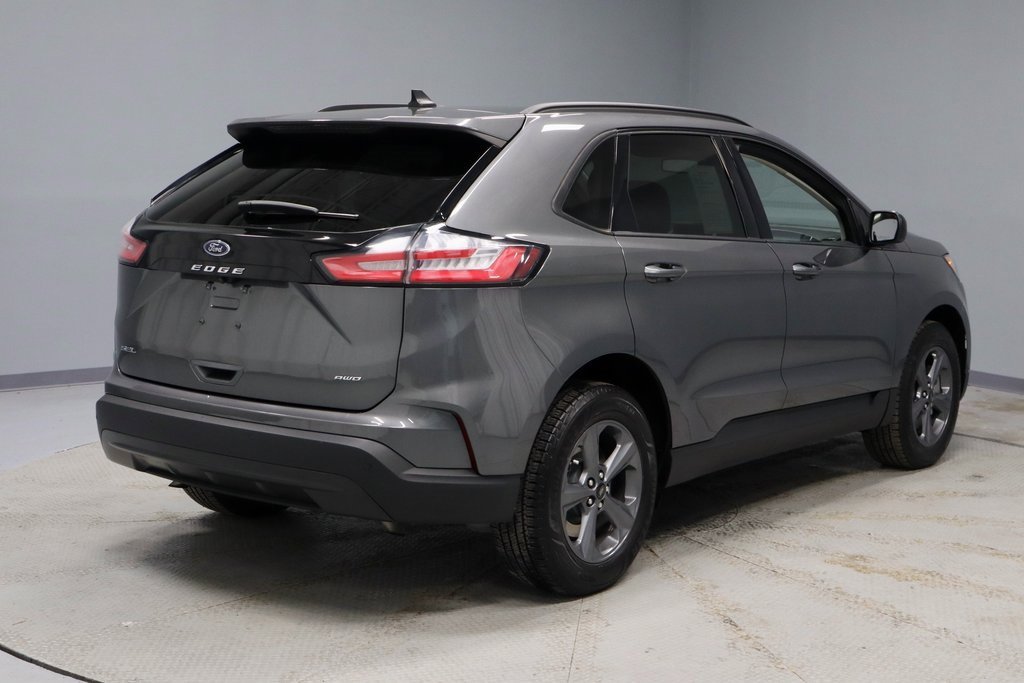 Certified 2023 Ford Edge SEL w/ Sport Appearance Package image 12