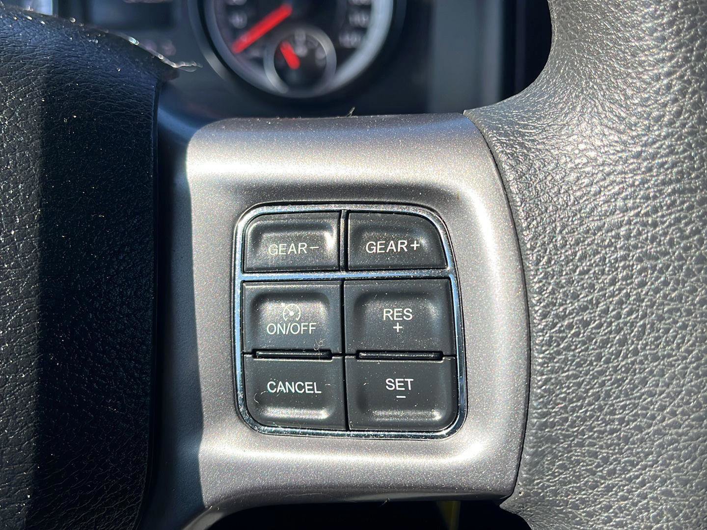 Used 2021 RAM 1500 Classic SLT image 21