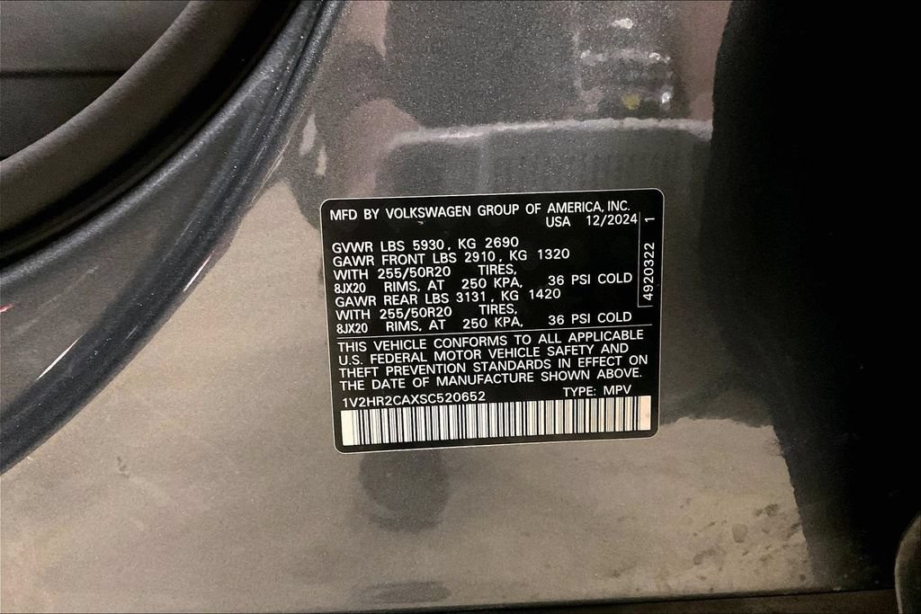 Used 2025 Volkswagen Atlas SE AWD/4WD image 30