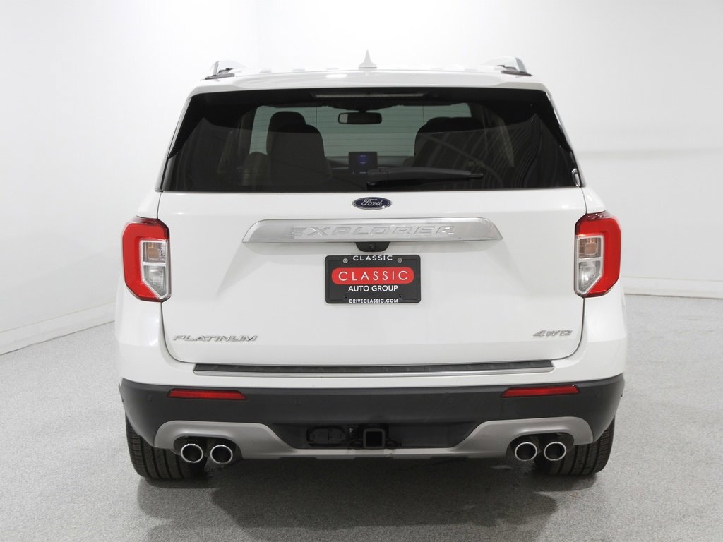 Certified 2021 Ford Explorer Platinum w/ Equipment Group 601A image 2