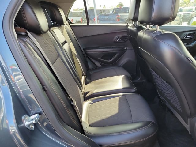 Used 2021 Chevrolet Trax LT w/ LT Convenience Package image 24