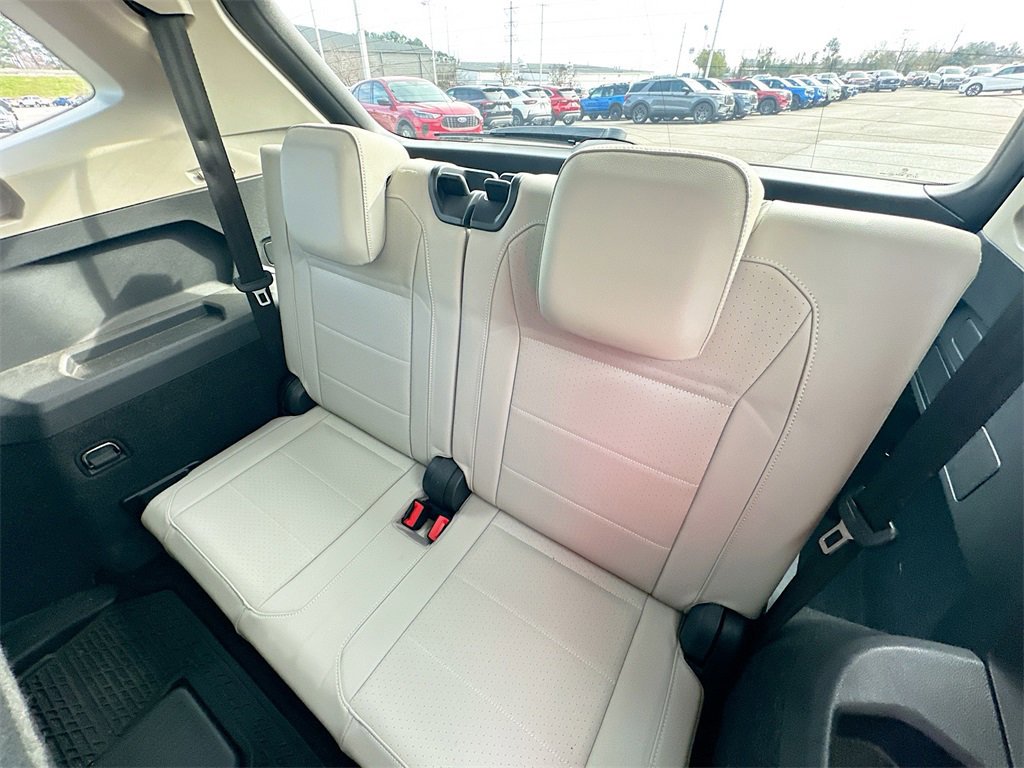 Used 2020 Volkswagen Tiguan SE image 8