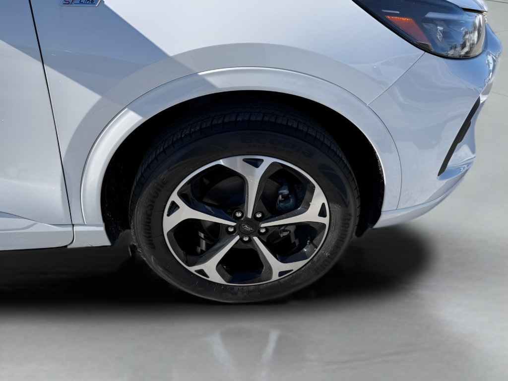 Certified 2025 Ford Escape ST-Line Elite w/ Premium Technology Package AWD/4WD image 32