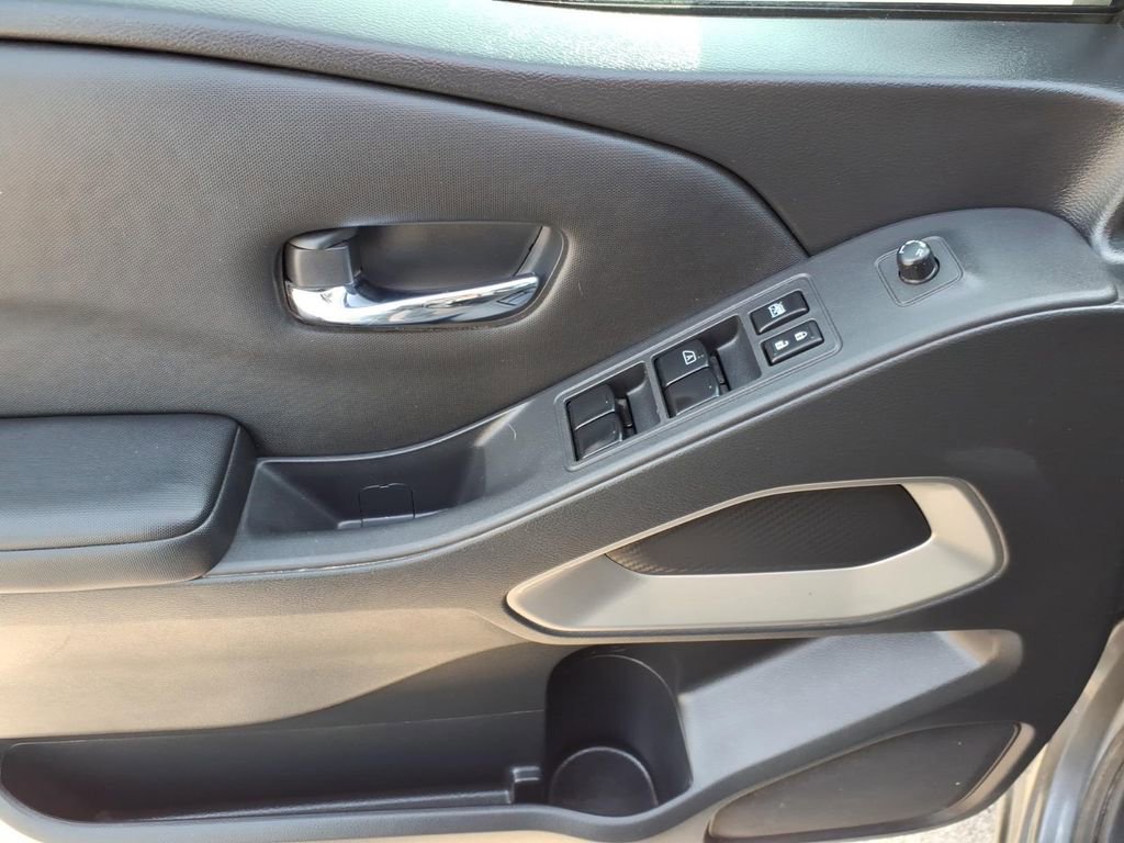 Used 2023 Nissan Frontier SV RWD image 15