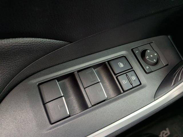 Used 2022 Toyota RAV4 SE w/ Weather & Moonroof Package AWD/4WD image 28