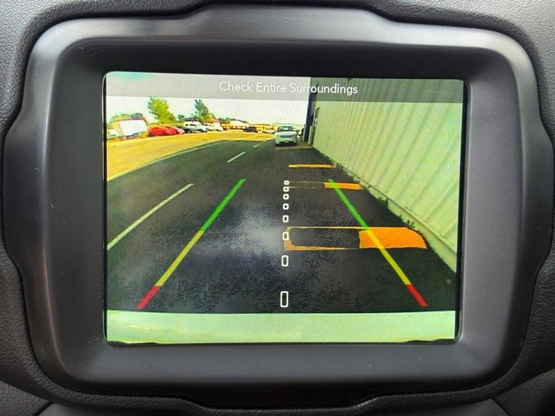 Used 2018 Jeep Renegade Trailhawk image 18