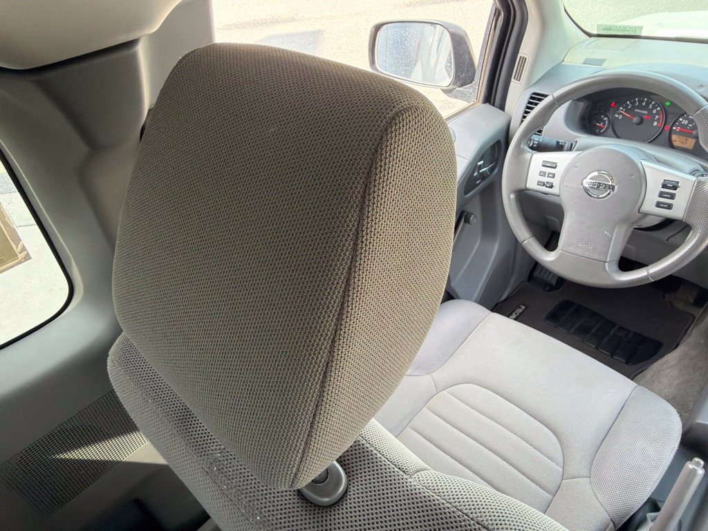 Used 2018 Nissan Frontier S RWD image 16