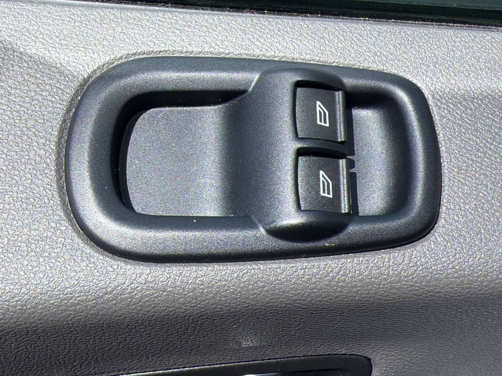 Certified 2023 Ford Transit 350 XL RWD image 18