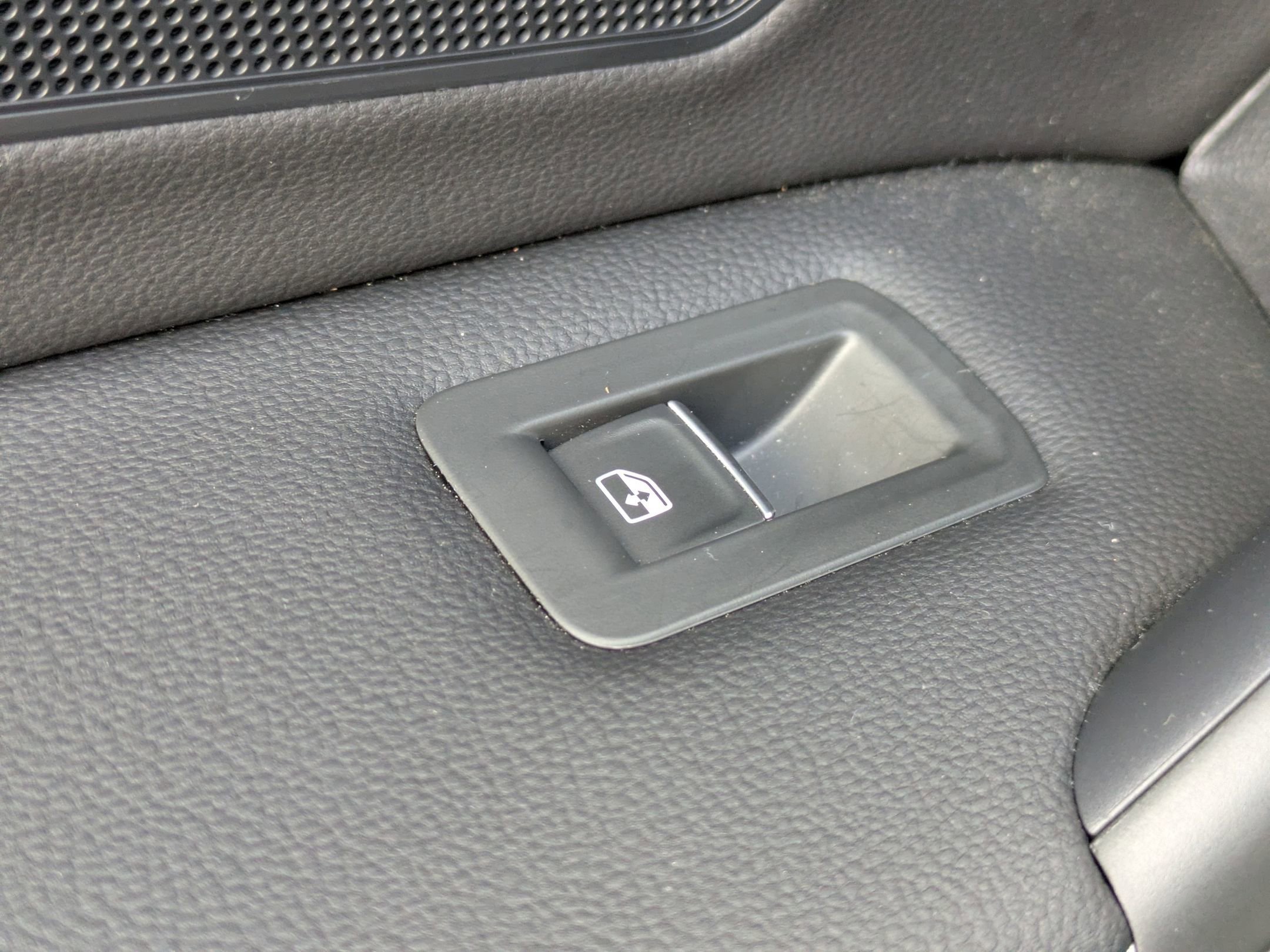 Used 2024 Volkswagen Tiguan SE R-Line image 26