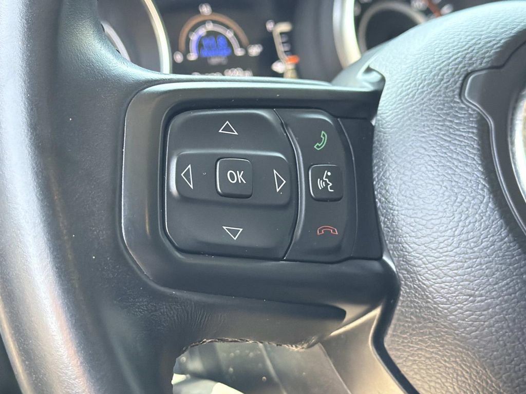 Used 2021 Jeep Gladiator Sport AWD/4WD image 12