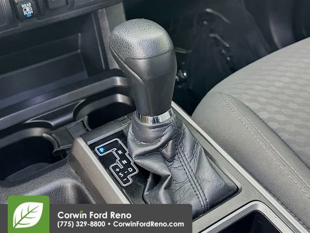 Used 2021 Toyota Tacoma SR5 AWD/4WD image 17