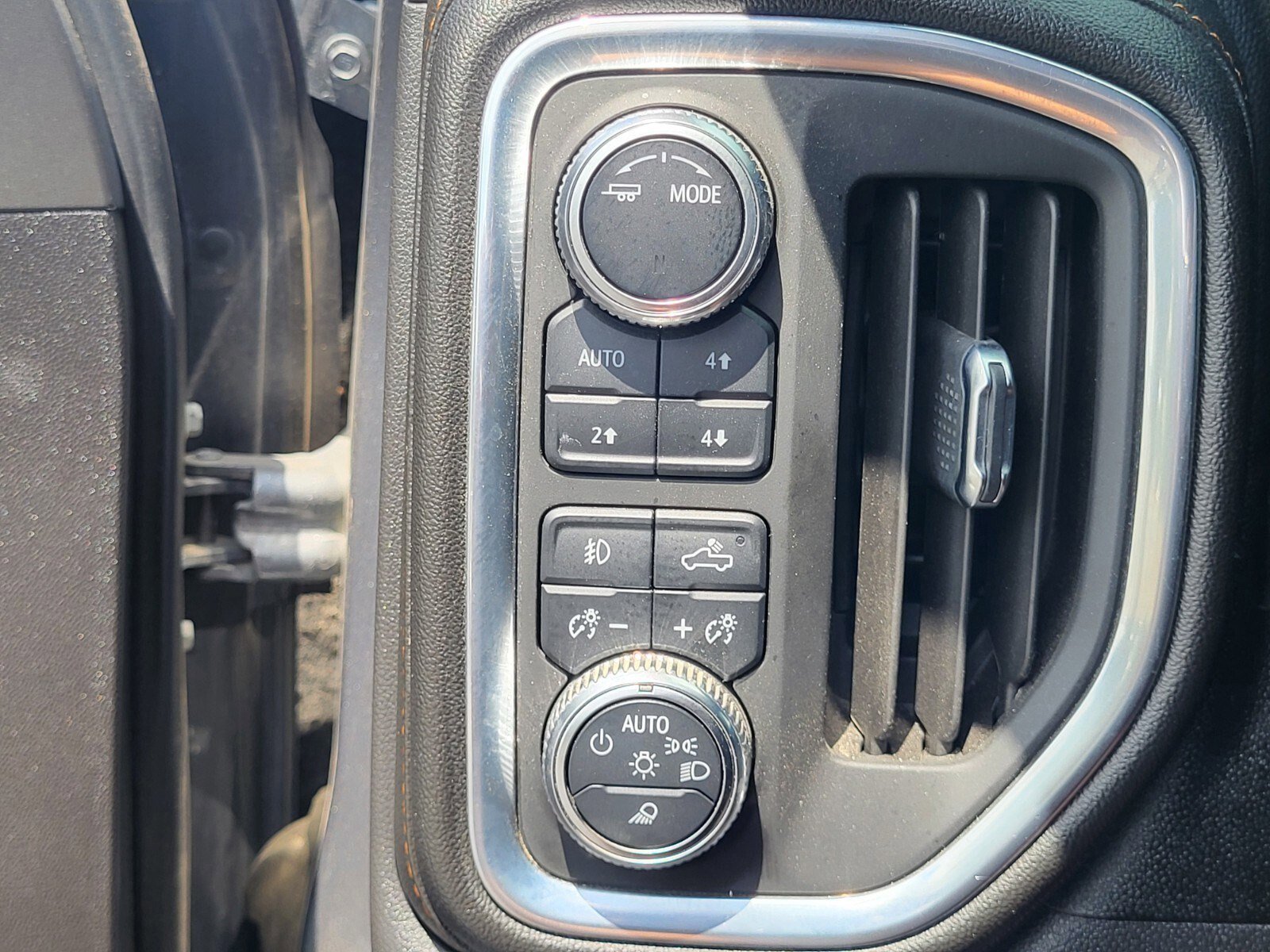 Used 2021 GMC Sierra 1500 AT4 AWD/4WD image 24