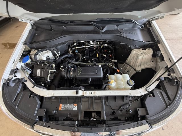 Certified 2022 Ford Explorer XLT w/ Equipment Group 202A AWD/4WD image 20