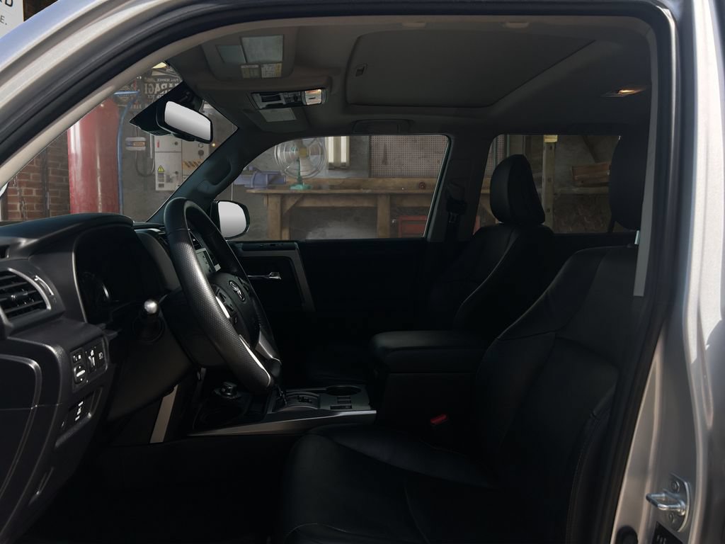 Used 2021 Toyota 4Runner Limited AWD/4WD image 19