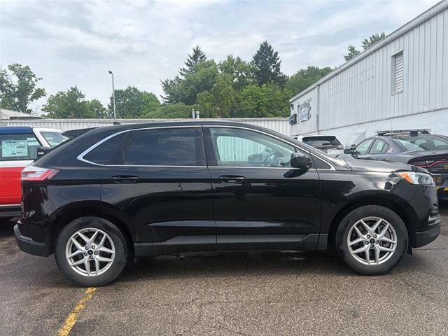 Certified 2023 Ford Edge SEL AWD/4WD image 7