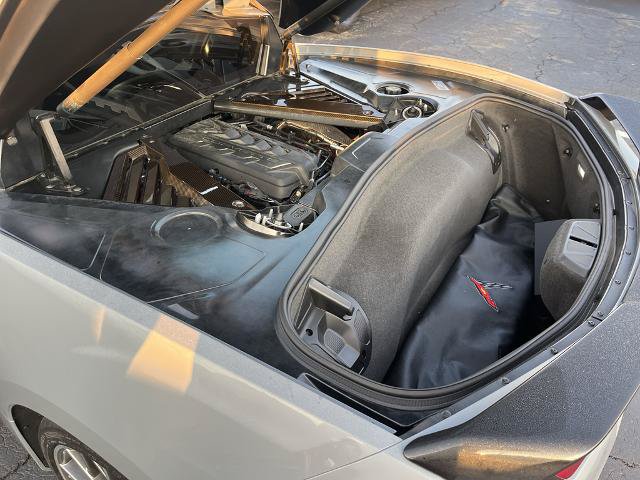 Used 2024 Chevrolet Corvette Stingray Preferred Cpe w/ Z51 Performance Package RWD image 10