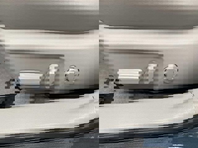 Used 2017 Toyota Camry XLE image 19