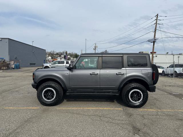 Certified 2023 Ford Bronco Outer Banks w/ Sasquatch Package AWD/4WD image 3
