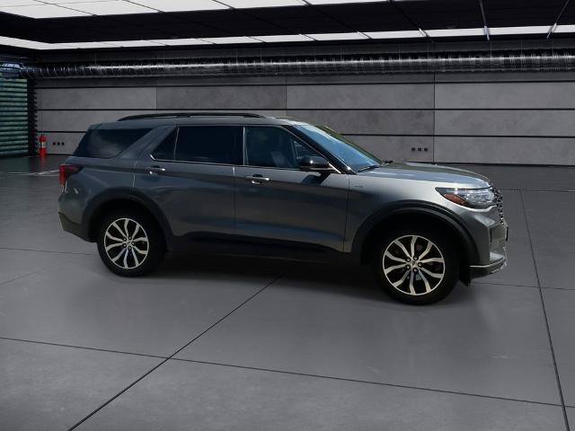 Certified 2026 Ford Explorer ST-Line AWD/4WD image 17