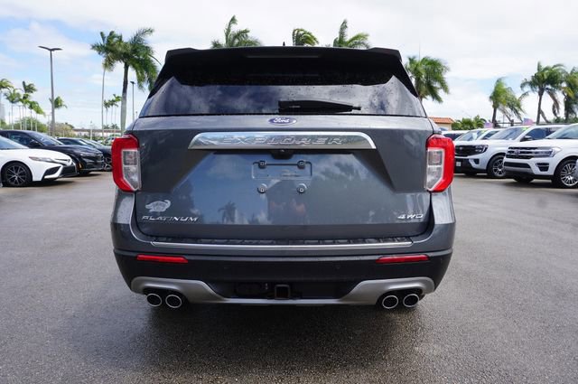 Certified 2023 Ford Explorer Platinum w/ Technology Package AWD/4WD image 2