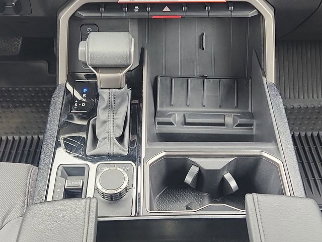 Used 2025 Toyota Tundra SR5 AWD/4WD image 18